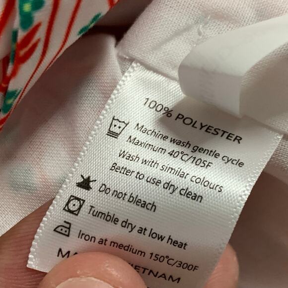 Cecil and Lou 6 Girls NEW Ruffle Floral Robe Red Green Holiday - Picture 9 of 9